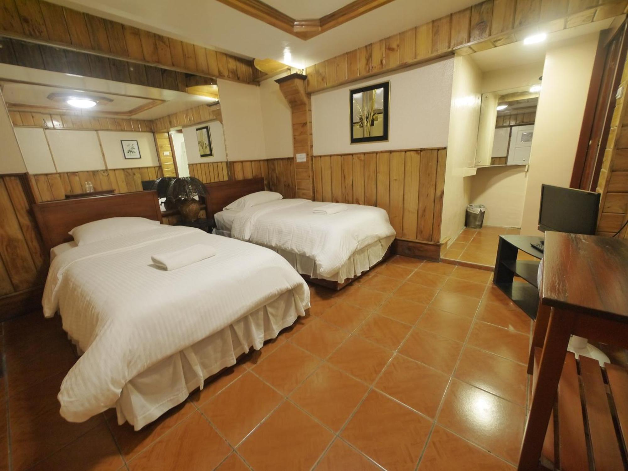 Mountain Lodge And Restaurant Baguio City Exterior foto